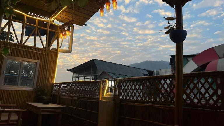Baba'S Rishikesh Ostello Esterno foto
